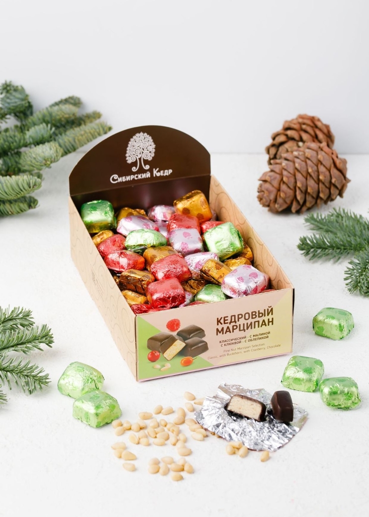 Кедровый марципан ассорти — классика, клюква, малина, облепиха, 600 г | шоу-бокс