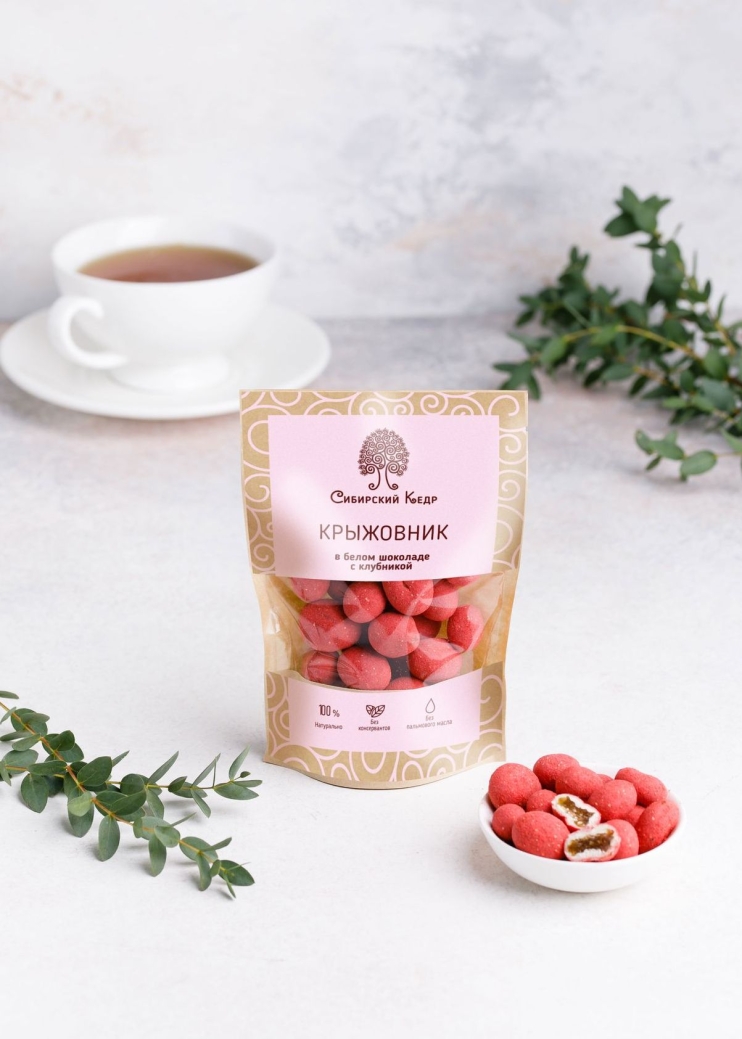 Крыжовник в белом шоколаде с клубникой, 60 г