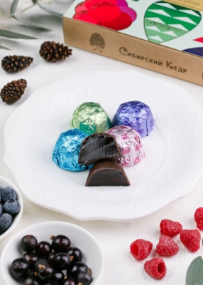 Мармеладные конфеты «Ягодень» ассорти, 200 г — малина, сосновая шишка, черника, чёрная смородина