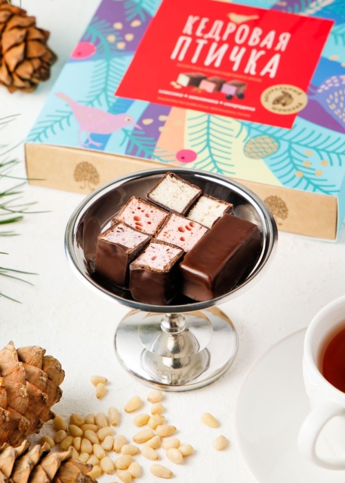 Кедровая птичка, 180 г — классика, земляника, смородина