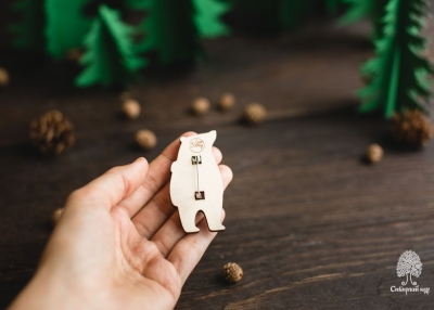 Деревянная брошь «Медведь»