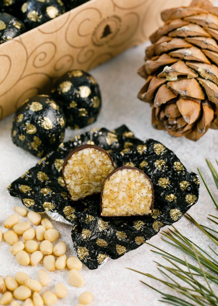 Кедровый грильяж классический, 540 г | шоу-бокс