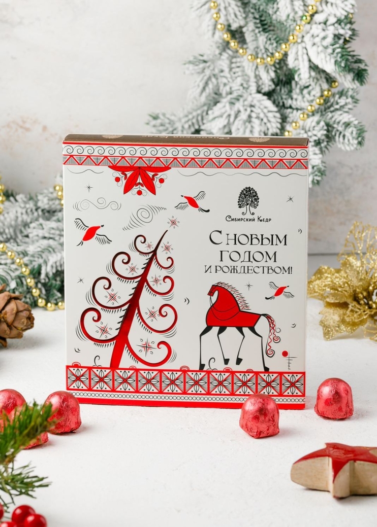 Кедровый грильяж с клюквой, 120 г в подарочной обложке «Мезенская роспись»