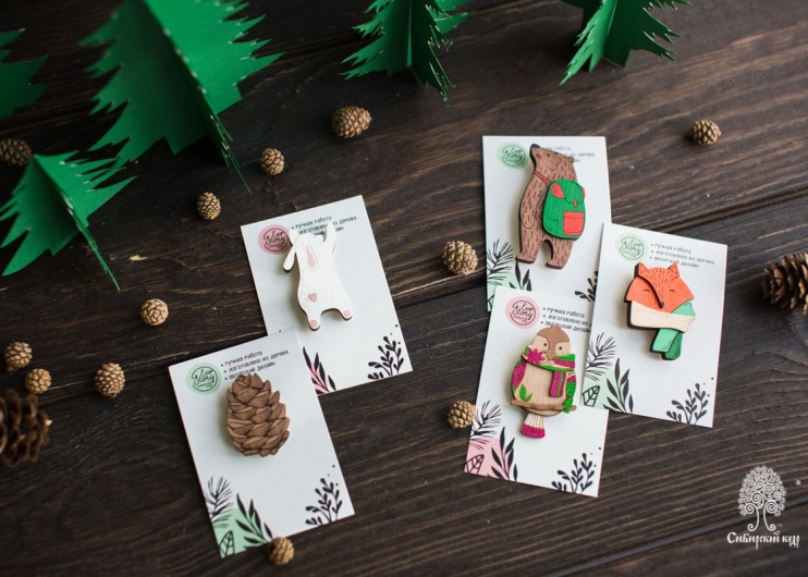 Деревянная брошь «Шишка»