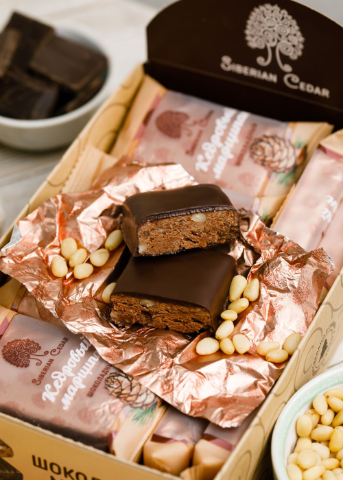 ★ Москва ★ Кедровый марципан шоколадный, 720 г | шоу-бокс — 18 батончиков