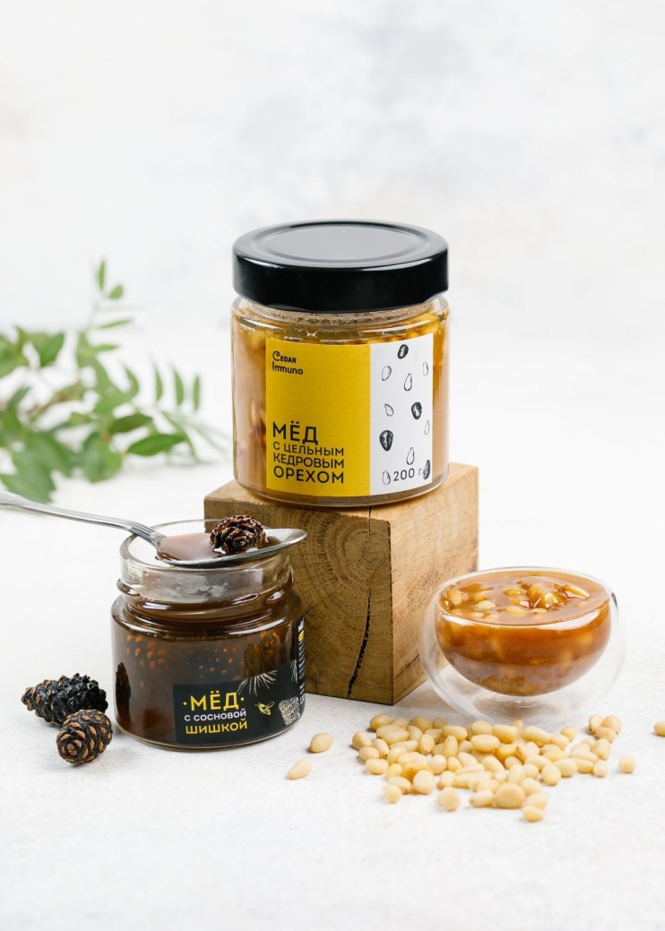Мёд с цельным кедровым орехом, 220 г
