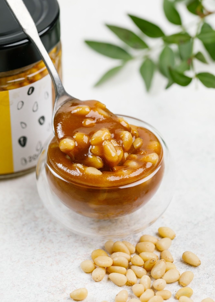 Мёд с цельным кедровым орехом, 220 г