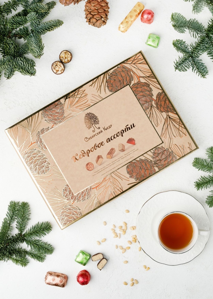 Набор конфет «Кедровое ассорти», 200 г в подарочной обложке «Каруселька»