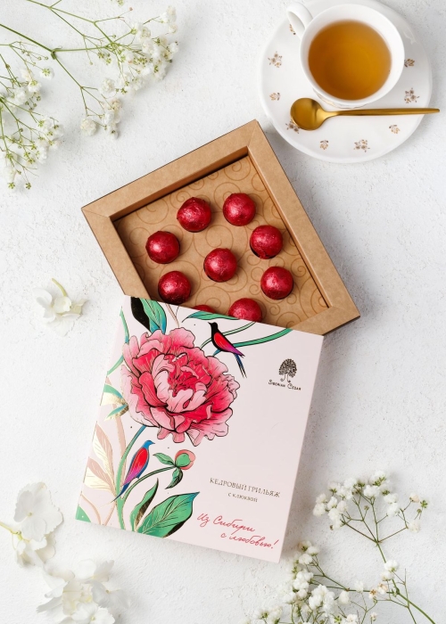 Кедровый грильяж с клюквой, 120 г | весенняя обложка