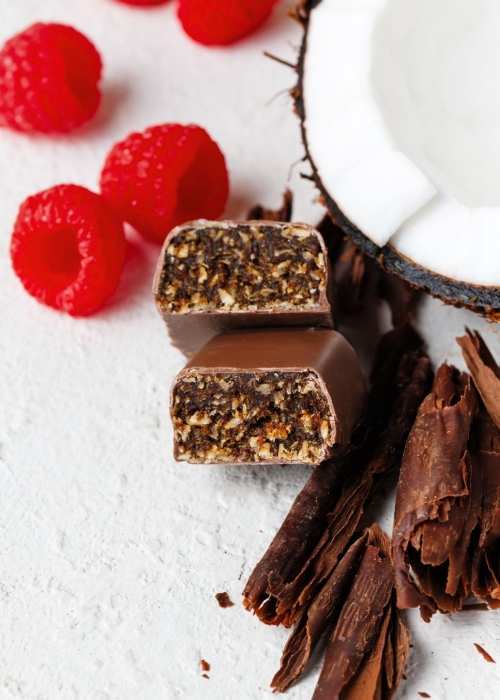 Финиковые конфеты Фрутодень кокос-малина в шоколаде, 450 г