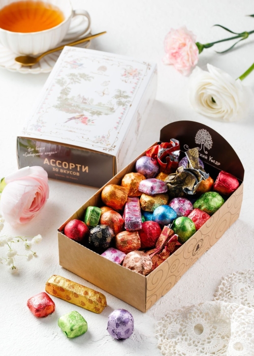 Ассорти 30 вкусов, 585 г | шоу-бокс | весенняя обложка