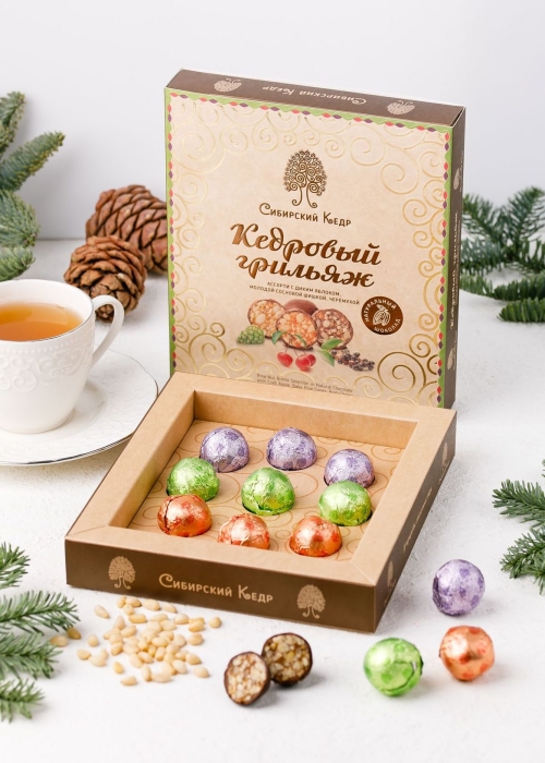 ★ Кедровый грильяж ассорти, 120 г — яблоко, сосновая шишка, черёмуха