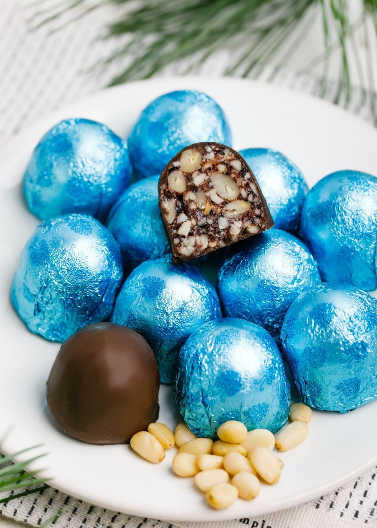 Кедровый грильяж с черникой, 1 конфета