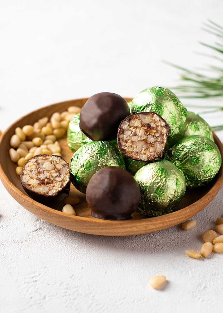 Кедровый грильяж с сосновой шишкой, 1 конфета