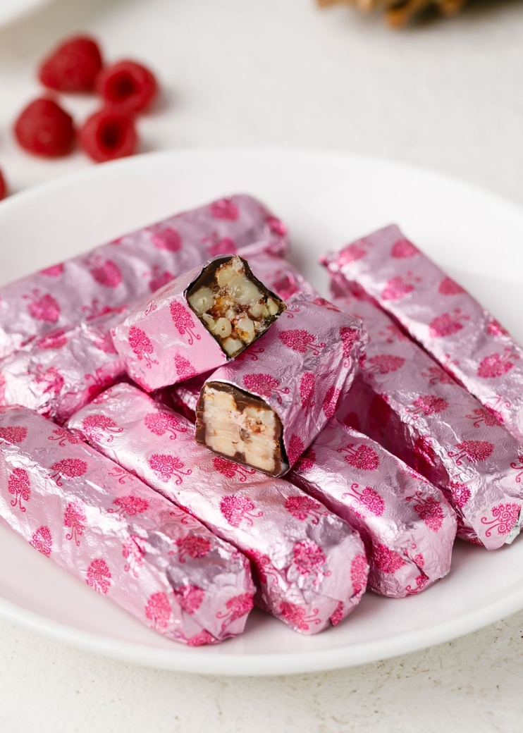 Кедровые палочки с малиной, 1 конфета