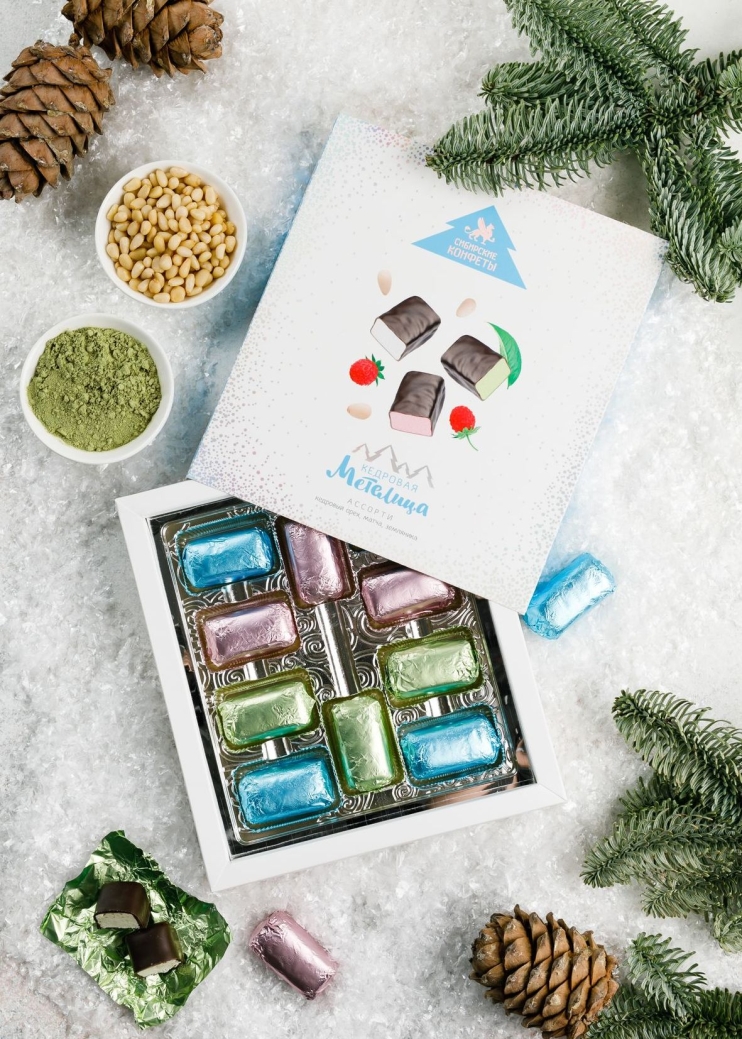 Кедровая метелица ассорти, 150 г — кедровый орех, матча, земляника