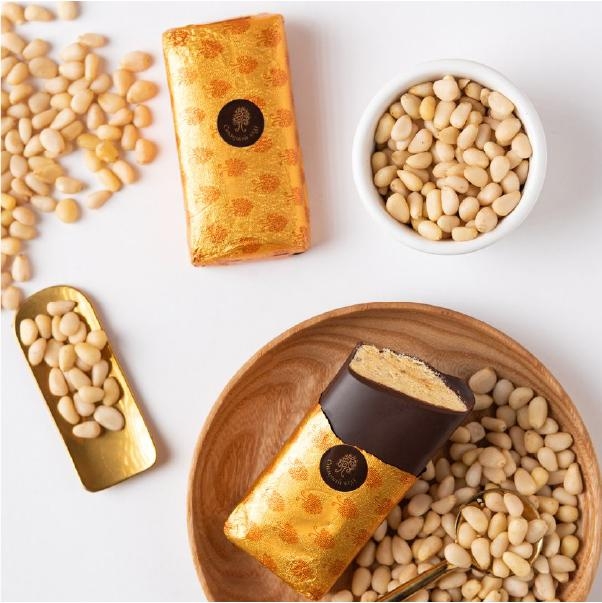 Кедровый марципан ассорти, 720 г | шоу-бокс — 18 батончиков