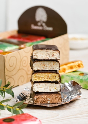 Кедровый марципан ассорти, 720 г | шоу-бокс — 18 батончиков