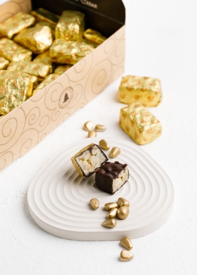 Мягкий грильяж «Кедровое золото», 450 г | шоу-бокс