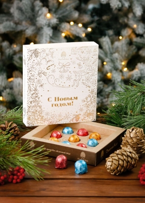 Кедровый грильяж ассорти, 120 г — черника, клюква, облепиха в подарочной обложке