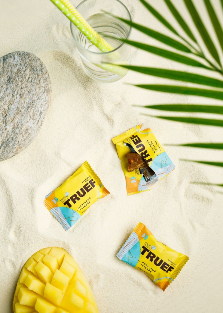 Трюфель финиковый Мy Truef манговый чизкейк, 360 г | шоу-бокс — 24 конфеты