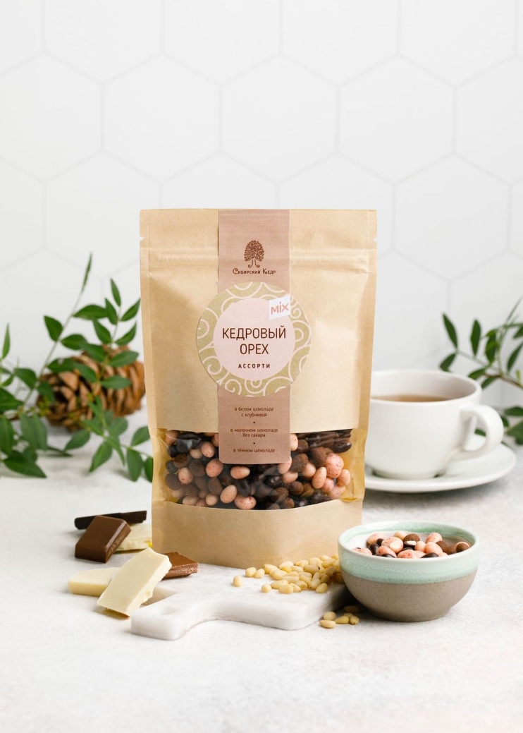 Ядро кедрового ореха в молочном шоколаде ассорти, 150 г