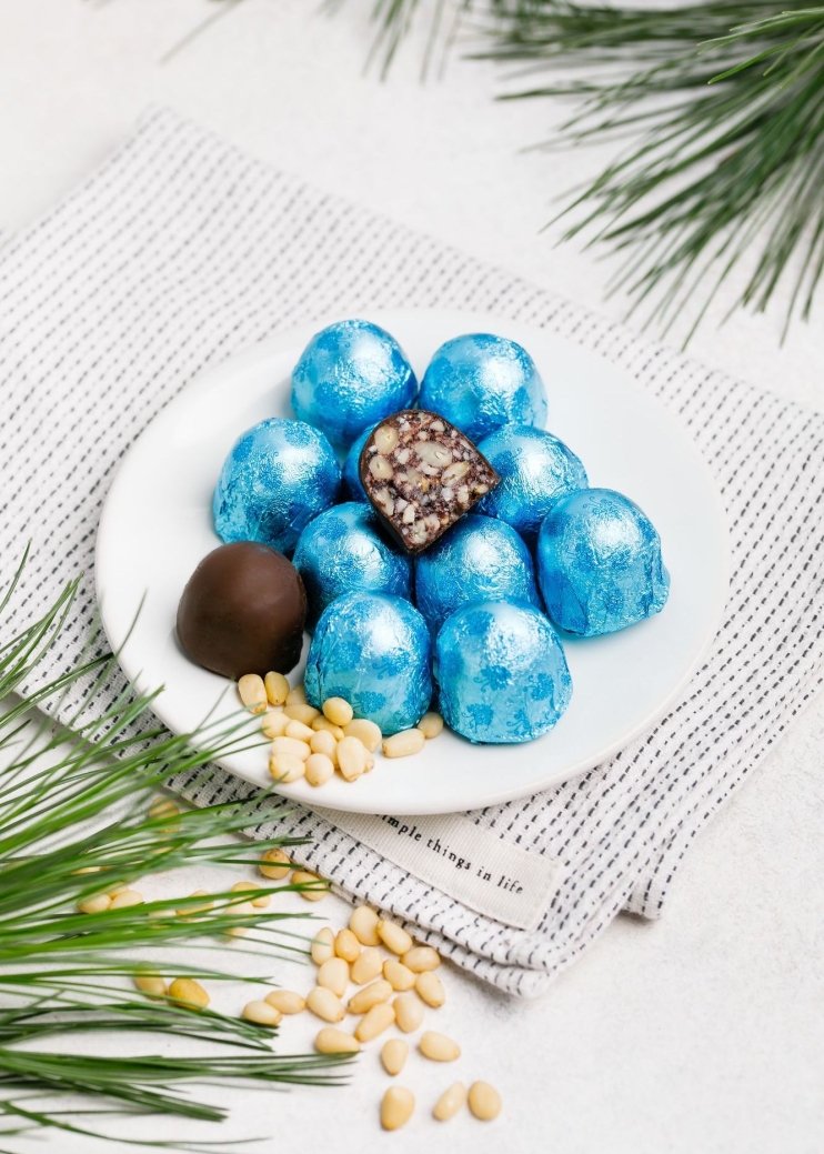 Кедровый грильяж с черникой, 1 кг