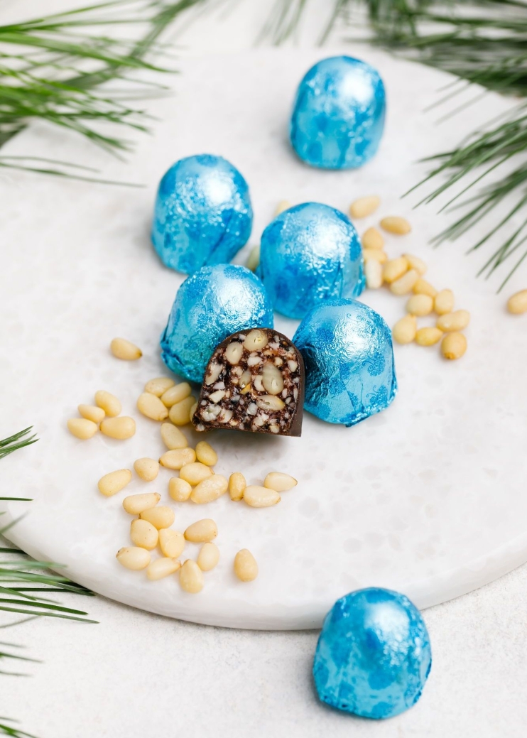 Кедровый грильяж с черникой, 1 кг