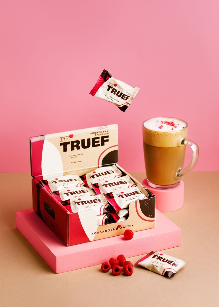 Трюфель финиковый Мy Truef малиновый латте, 360 г | шоу-бокс — 24 конфеты