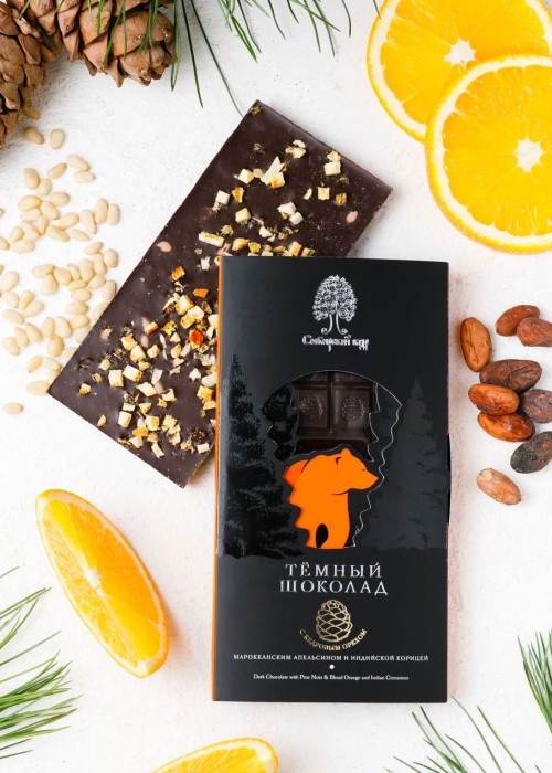 Тёмный шоколад с апельсином, корицей и кедровым орехом, 100 г