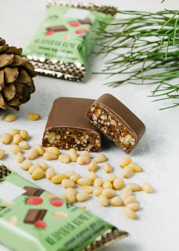 Батончик «Кедровая комета» с земляникой, 40 г