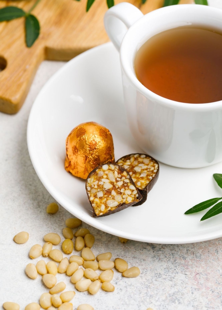 Кедровый грильяж с облепихой, 1 конфета