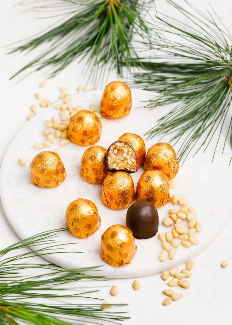 Кедровый грильяж с облепихой, 1 конфета