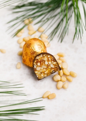 Кедровый грильяж с облепихой, 1 конфета