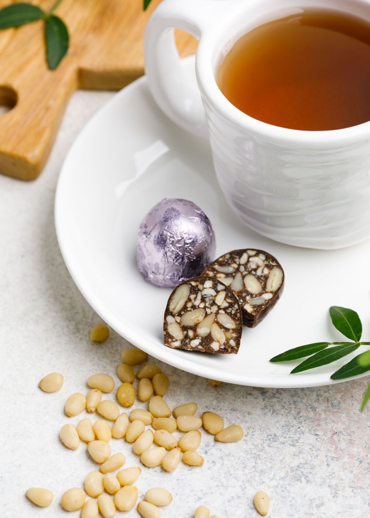 Кедровый грильяж с черёмухой, 1 конфета