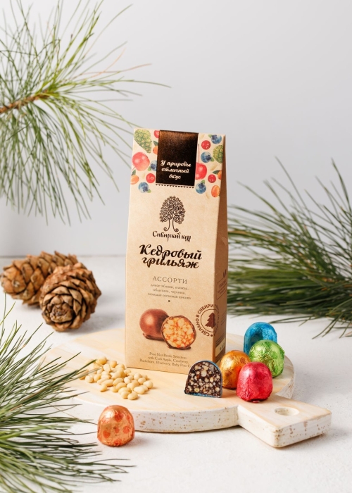 Кедровый грильяж ассорти, 70 г | мини-набор &mdash; клюква, облепиха, черника, сосновая шишка, яблоко