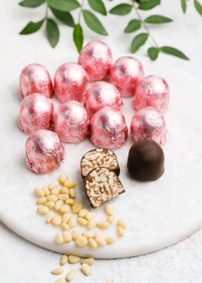 Кедровый грильяж с диким яблоком, 1 конфета