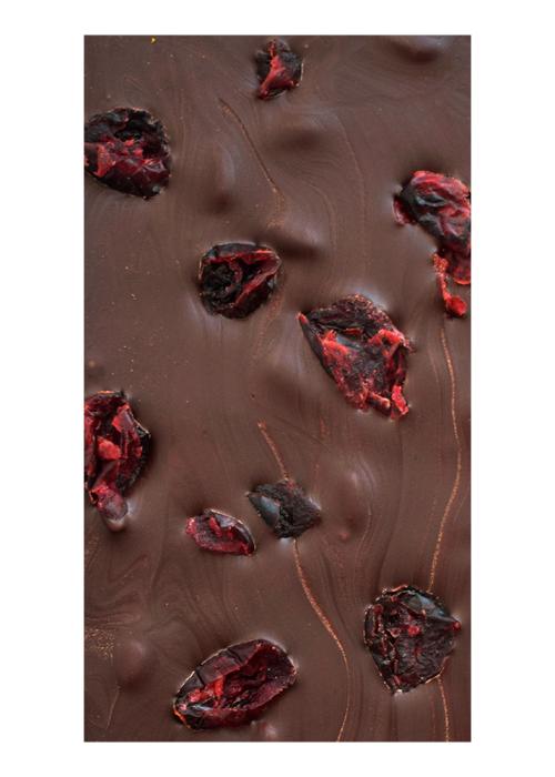 Тёмный шоколад с клюквой и кедровым орехом, 40 г