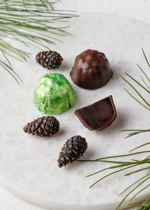 Мармеладные конфеты «Ягодень» с сосновой шишкой, 1 конфета