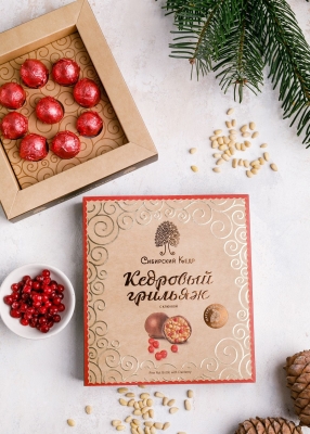 Кедровый грильяж с клюквой, 120 г