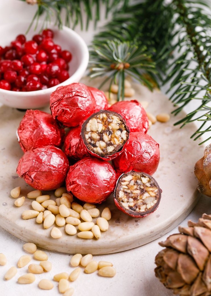 Кедровый грильяж с клюквой, 120 г