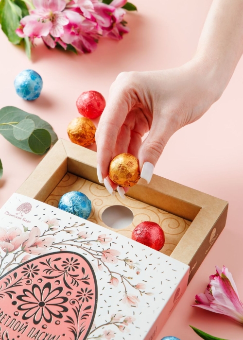 Кедровый грильяж ассорти, 120 г в подарочной обложке «Пасха»