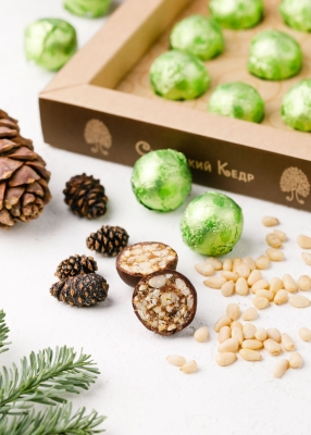 Кедровый грильяж с сосновой шишкой, 120 г