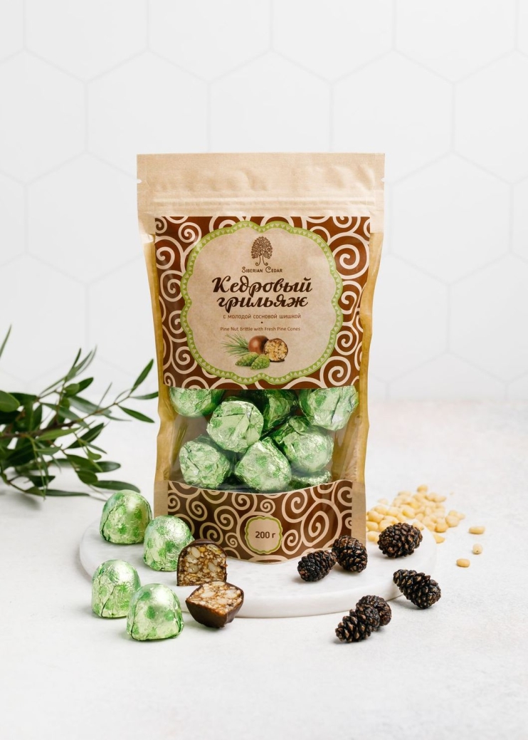 Кедровый грильяж с сосновой шишкой, 200 г | крафт-пакет
