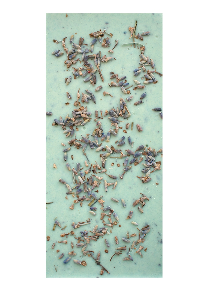 Цветной шоколад с черникой и лавандой, 100 г