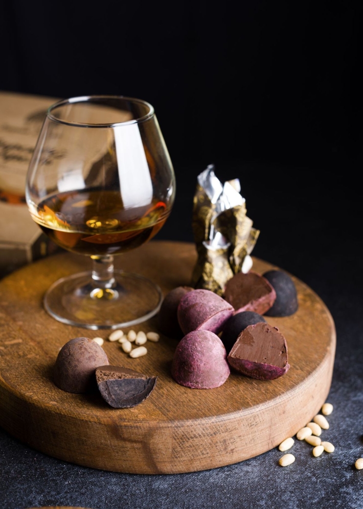 Сибирский трюфель ассорти с кедровой настойкой, 100 г — вишня, кофе, апельсин