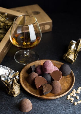 Сибирский трюфель ассорти с кедровой настойкой, 100 г — вишня, кофе, апельсин