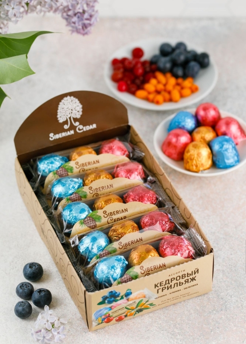★ Кедровый грильяж ассорти — клюква, черника, облепиха, 400 г | шоу-бокс