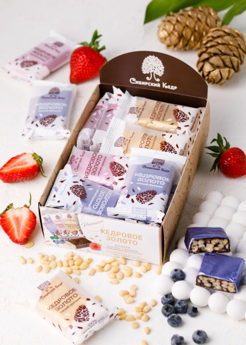 ★ Батончик «Кедровое золото» ассорти, 630 г | шоу-бокс — классика, черника, клубника с шампанским