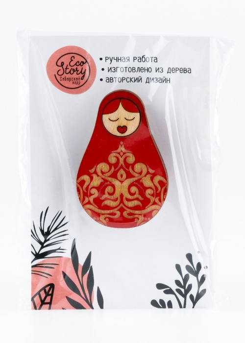 Деревянная брошь «Матрёшка»